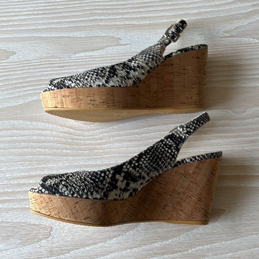 Stuart Weitzman NWOT Jean Snake-Embossed Leather Slingback Sandals size 9 - Picture 6 of 14